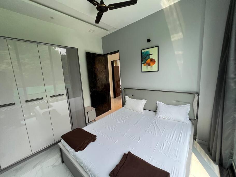 Stayhaven Starmount 4Bhk & Pool Bombay Esterno foto