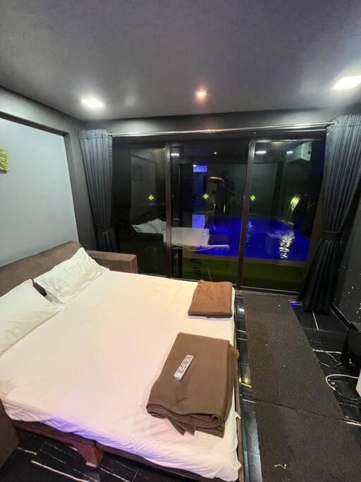 Stayhaven Starmount 4Bhk & Pool Bombay Esterno foto
