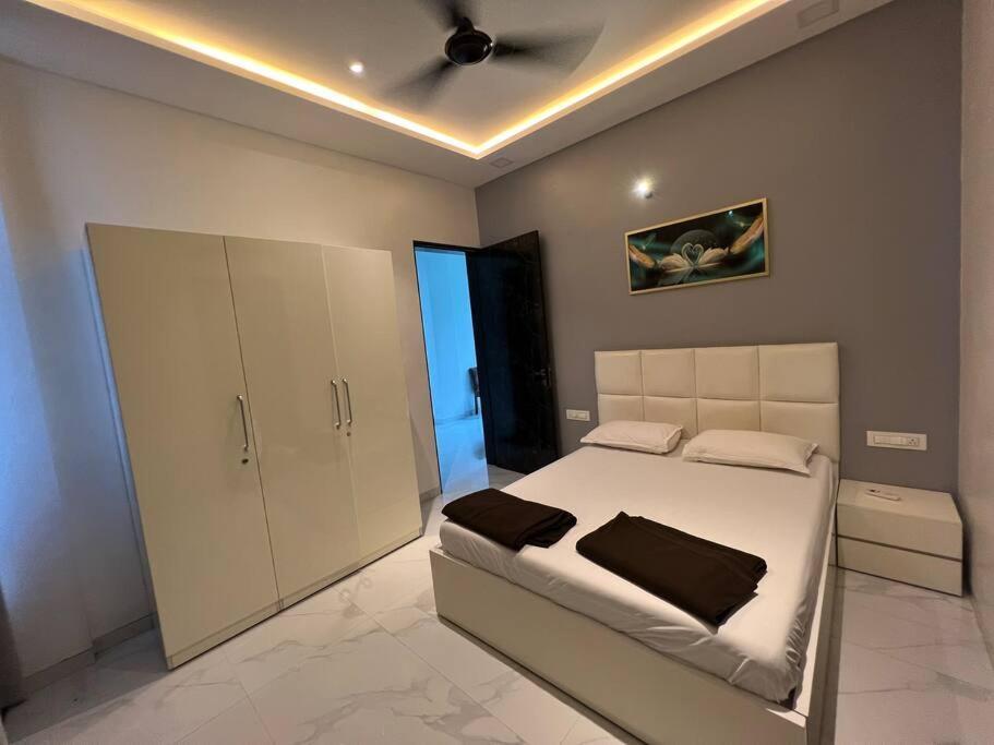Stayhaven Starmount 4Bhk & Pool Bombay Esterno foto