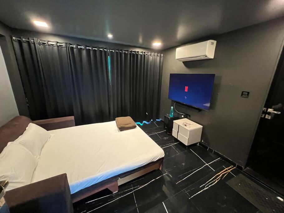 Stayhaven Starmount 4Bhk & Pool Bombay Esterno foto