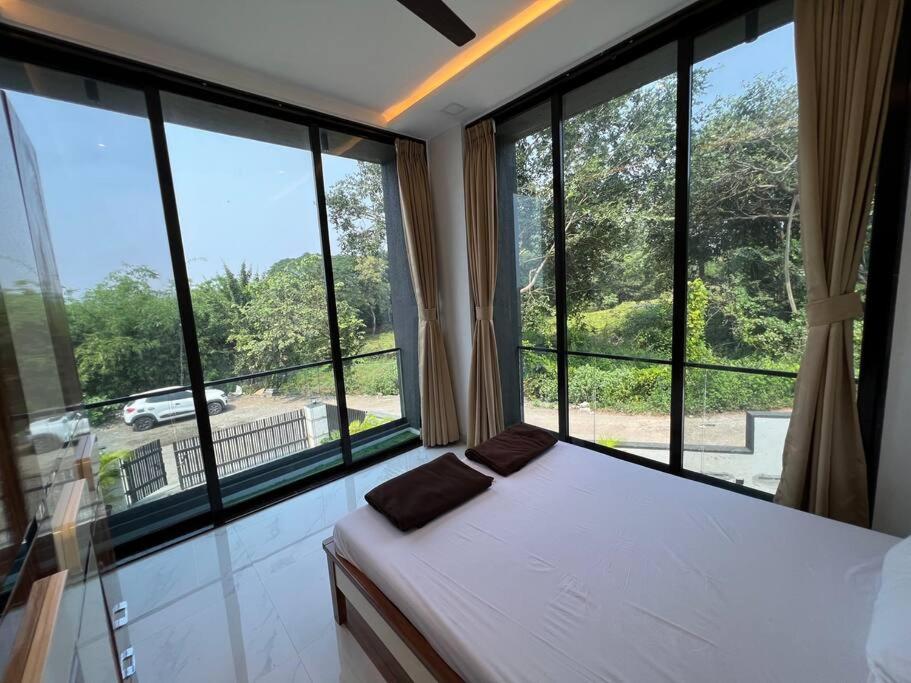 Stayhaven Starmount 4Bhk & Pool Bombay Esterno foto